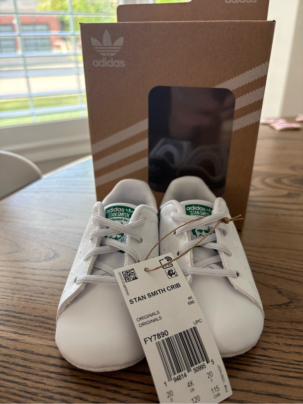 adidas Stan Smith Crib Kids White & Green Sneaker size 4